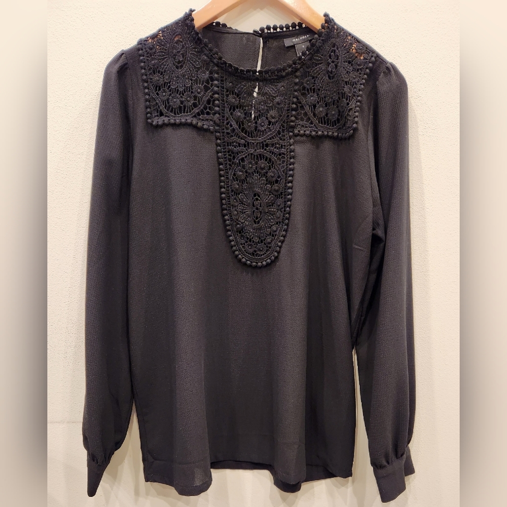 Nordstrom Halogen Long Sleeved Blouse with Crochet Detail, Black, US S